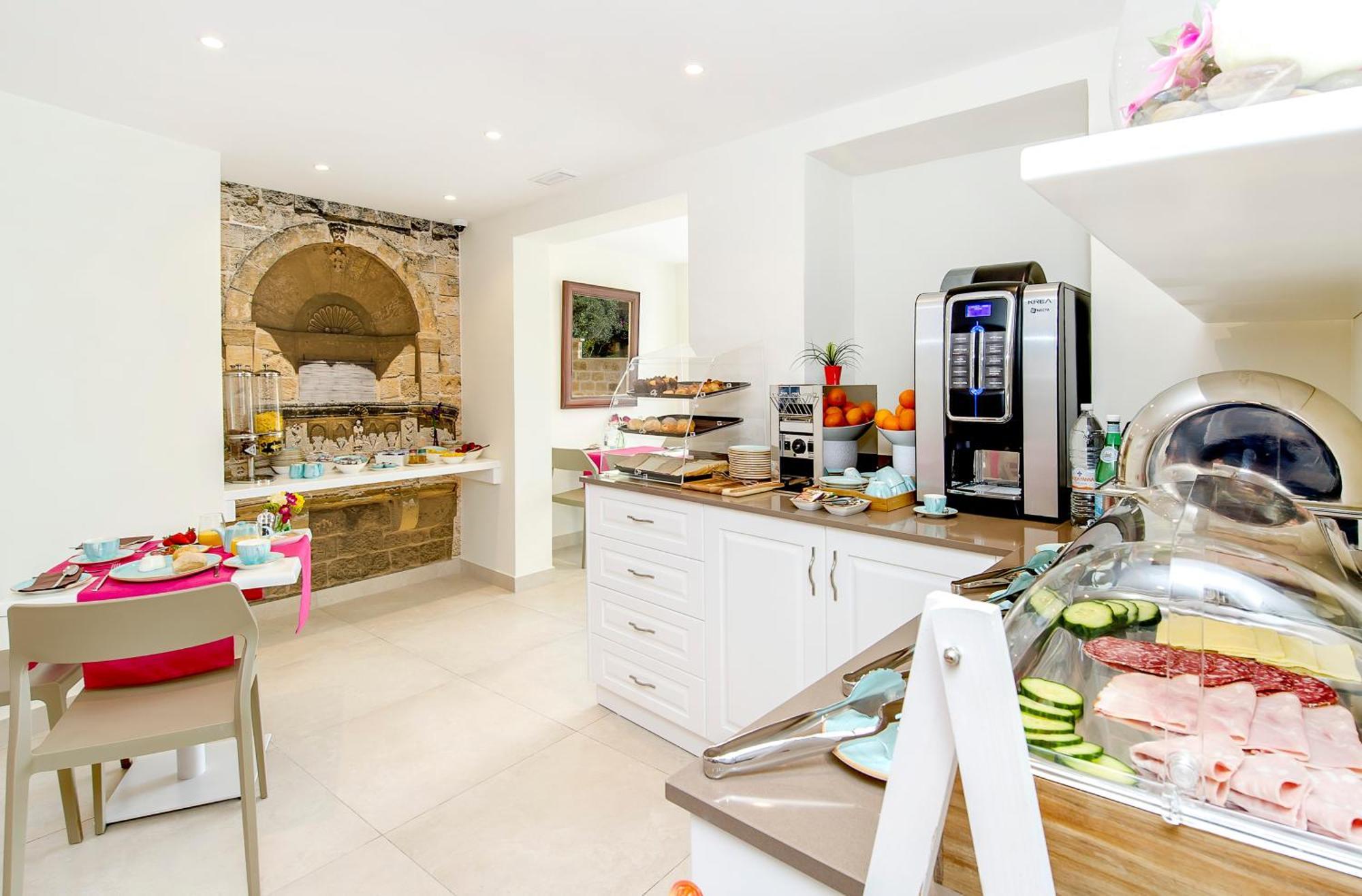 Viewpoint Boutique Living Xlendi